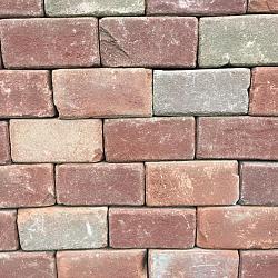 P051, oude gebakken klinkers, Keiformaat, rood