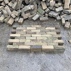 V53 E, Oude Gebakken Klinkers, Dikformaat, Geel-Brons