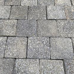 V52, Koperslaktegels, Basalt