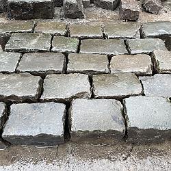 V53 C, Natuursteen, Greskeien