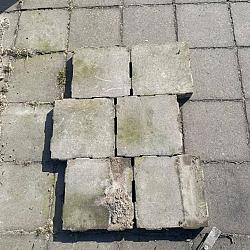 SBP28, Gebruikte Beton Tegels, 30x30x5cm, Grijs, Water passerend
