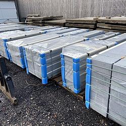 Zware opsluitbanden, traptreden 150x33-35x15cm, ca. 160m1