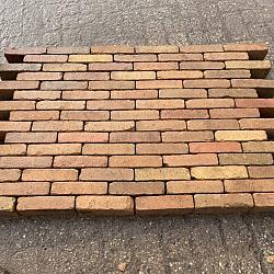 P022, Oude Gebakken Klinkers, Waalformaat, Okergeel