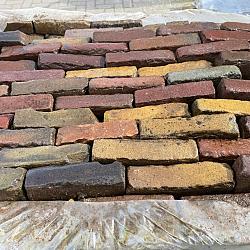 P028, Oude Gebakken Klinkers, Waalformaat, Genuanceerd
