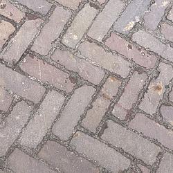 V36, Oude gebakken klinkers, Dikformaat Rood-Paars