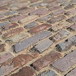 V33, Oude Gebakken Klinkers, Breukwaal, Ongelijke Lengtes