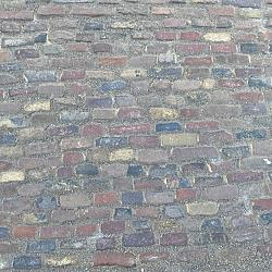 V33, Oude Gebakken Klinkers, Breukwaal, Ongelijke Lengtes