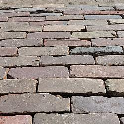 V07, Oude Gebakken Klinkers, Waalformaat, Genuanceerd