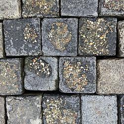 V02, Koperslakkeien, Basalt, ob