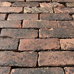 V06, Oude Gebakken Klinkers, Dikformaat, Rood-Bruin