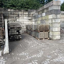 P025, Gebruikte Betontegels 40x60cm