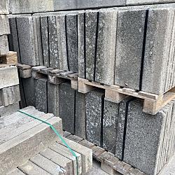 P025, Gebruikte Betontegels 40x60cm