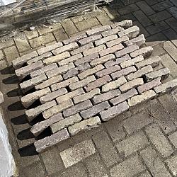 P003, Oude Gebakken Klinkers, Waalformaat, Genuanceerd op pallet