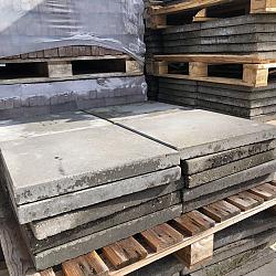 SBP09, Jong Gebruikte betontegels, 50x50x5cm