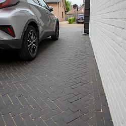 UDF 60 moon onbezand getrommeld