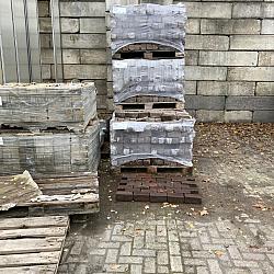 P081, Oude Gebakken Klinkers, Keiformaat, Rood-Bruin