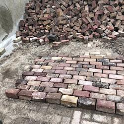 V101, Oude Gebakken Klinkers, Keiformaat, Genuanceerd ob