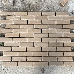 P024, Oude Gebakken Klinkers, ABC-Klinkers, Dikformaat, Geel-Brons