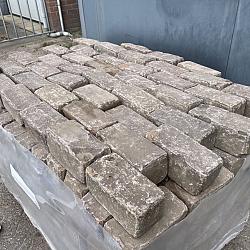 SBP34, Oude Gebakken Klinkers, Keiformaat, Rood-Bruin