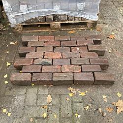 P081, Oude Gebakken Klinkers, Keiformaat, Rood-Bruin