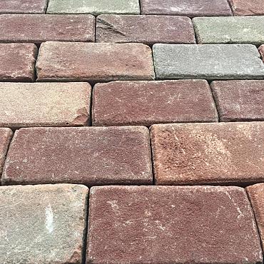 P051, oude gebakken klinkers, Keiformaat, rood