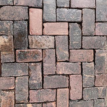 V106, Oude Gebakken Klinkers, Keiformaat, Genuanceerd ob