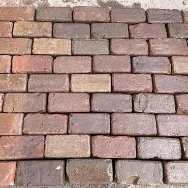 SBP05, Oude Gebakken Klinkers, Keiformaat, Rood-Bruin
