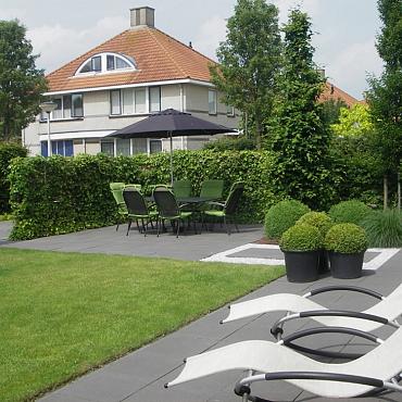 Bristol, Zwart, 60 x 60 x 4cm