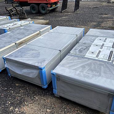 Zware opsluitbanden, traptreden 150x33-35x15cm, ca. 160m1