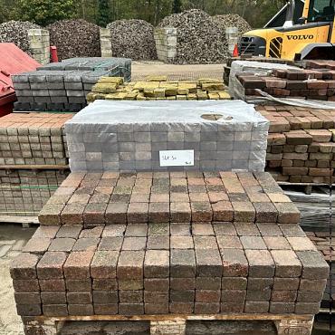 SBP30, Gebruikte Betonklinkers, Cobblestone 10x10x6cm, Bont