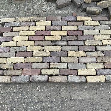 V24, Oude Gebakken Klinkers, Dikformaat, Genuanceerd