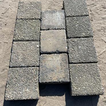 WZu (1), Gebruikte Betonklinkers, Dubbelklinkers, Antraciet/Heide 8cm