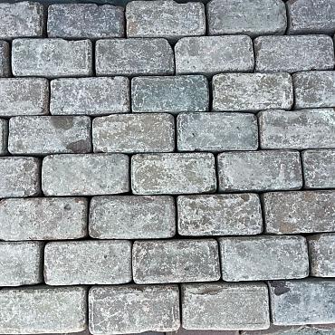 P001 Oude gebakken klinkers, Keiformaat genuanceerd op pallet