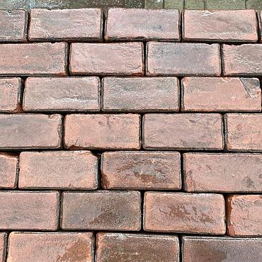 SBP39, Oude Gebakken Klinkers, Platkeiformaat, Rood-Antraciet