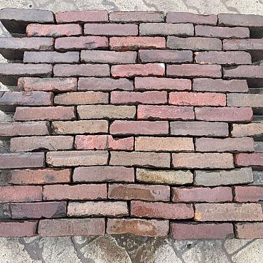 V20, Oude Gebakken Klinkers, Waalformaat, Genuanceerd