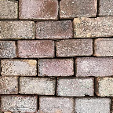 V62, Oude Gebakken Klinkers, Keiformaat, Rood-Paars