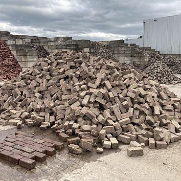 V05, Oude Gebakken Klinkers, Keiformaat, Rood-Bruin