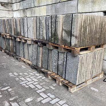 P025, Gebruikte Betontegels 40x60cm