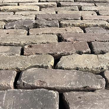 P003, Oude Gebakken Klinkers, Waalformaat, Genuanceerd op pallet