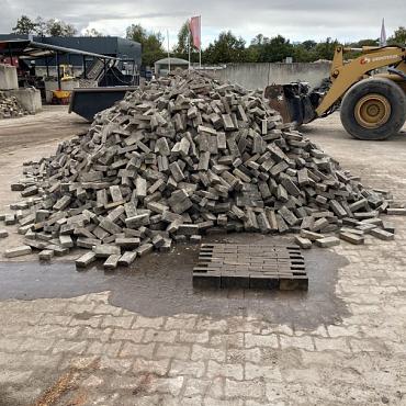 P091, Oude Gebakken Klinkers, Waalformaat, Geel-Brons