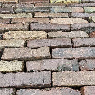 P087, Oude Gebakken Klinkers, Waalformaat, Genuanceerd