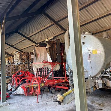 Nette Kapschuur, loods, overkapping, afm. ca. 50x10x4m1