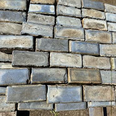 SBP03, ScoriaBricks op pallet