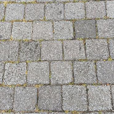 V102, Koperslakkeien, Basalt