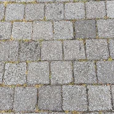 V113, Koperslakkeien, Basalt