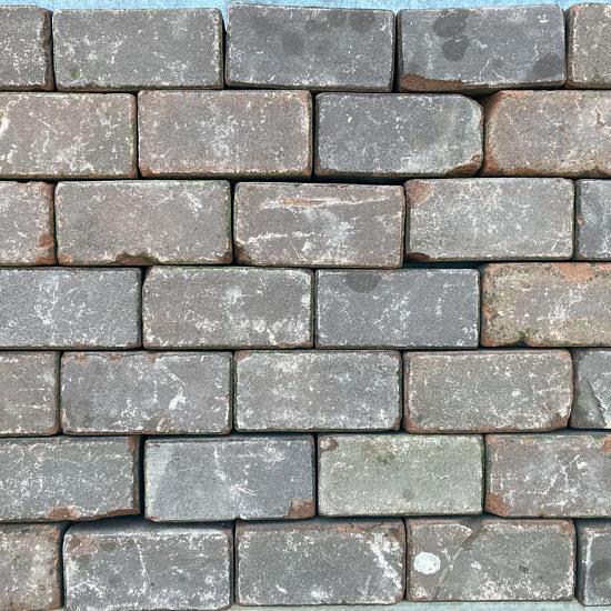 P013, Oude Gebakken Klinkers, Keiformaat, Rood-Bruin