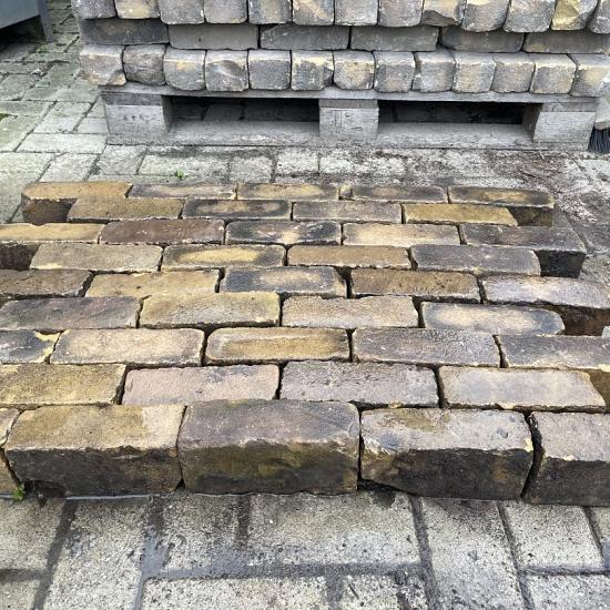 P007, Oude Gebakken Klinkers, Dikformaat, Geel-Brons