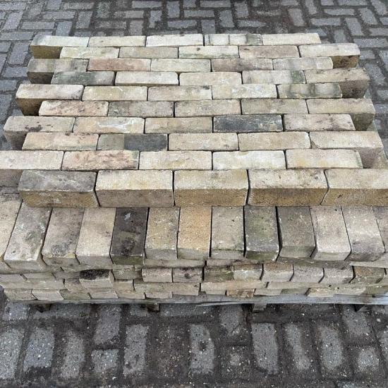 PP12, Nieuwe gebakken klinkers, dikformaat, geel-grijs