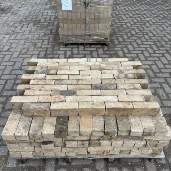 PP12, Nieuwe gebakken klinkers, dikformaat, geel-grijs