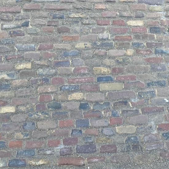 V40, Oude Gebakken Klinkers, Breukwaal, Ongelijke Lengtes